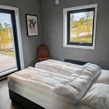 Modern With Jacuzzi Near Alpine Semesterbostad Trysil