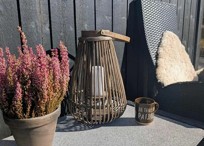 Modern With Jacuzzi Near Alpine Vakantiehuis