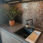 Modern With Jacuzzi Near Alpine בית נופש